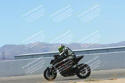 media/May-06-2024-Moto Forza (Mon) [[b33359f27d]]/2-Intermediate/Session 4 Front Straight Speed Pans/